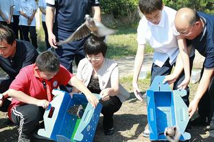 波波维奇：勇士是一支出色的球员 我们还在学习如何变得稳定